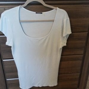Tahari t-shirt